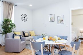 Luxury Main Square Apartments