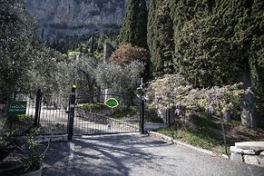 Hotel e Appartamenti al Prà de la Fam