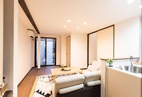 Fans House