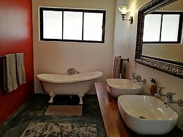 Khan River Lodge