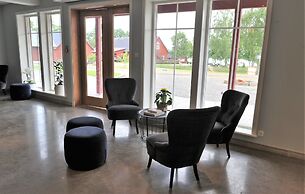 Tiraholms hotell