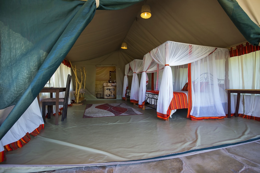 Mara Legends Camp