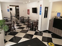 Hotel Elisa Cole