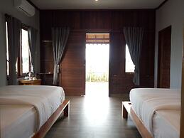 Emir surfcamp