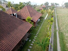 Emir surfcamp