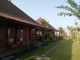 Emir surfcamp