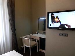 Mini Hotel D'Rami