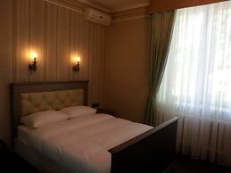 Mini Hotel D'Rami
