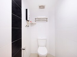 Super OYO 635 Seven Days Hotel