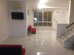 Island Hostel Bayan Lepas Airport