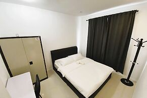 Island Hostel Bayan Lepas Airport