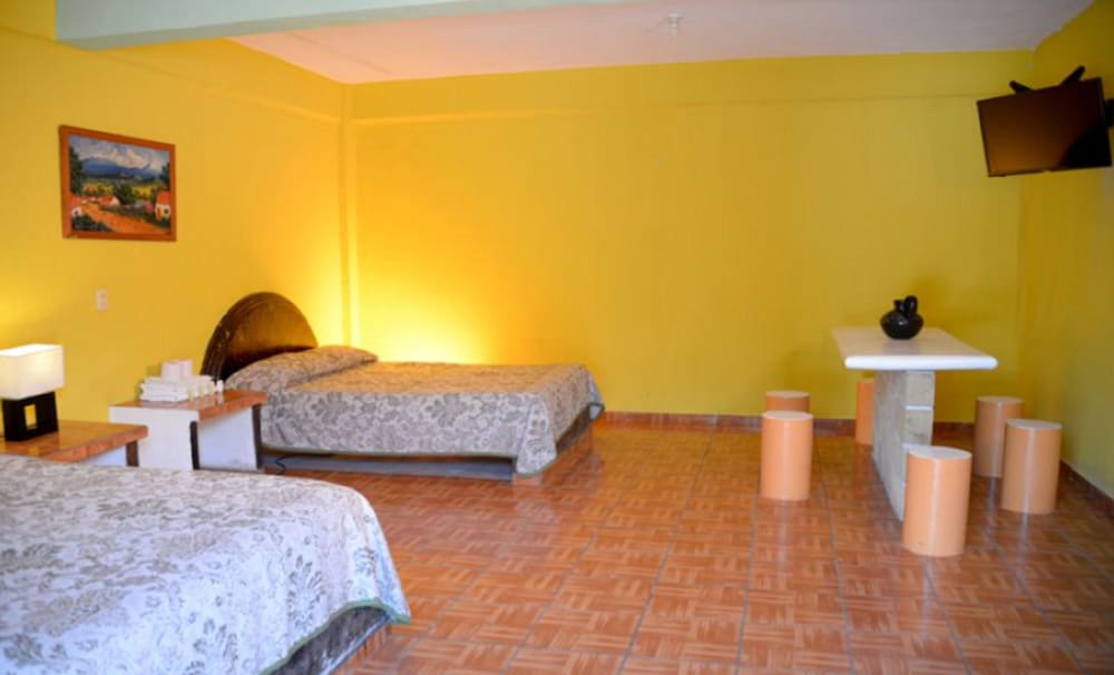 Hotel San Carlos Yautepec
