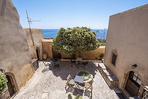 Goulas Traditional Guesthouse