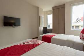 Putra Mulia Hotel