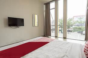 Putra Mulia Hotel
