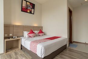 Putra Mulia Hotel