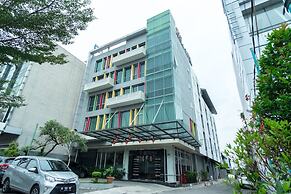 Putra Mulia Hotel