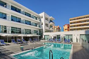 Carihuela Suites