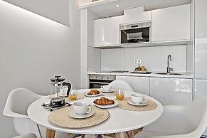 Carihuela Suites