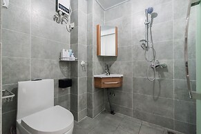 Qing Apartment Hongkong Feeling