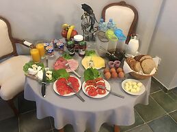 Dali ApartHotel