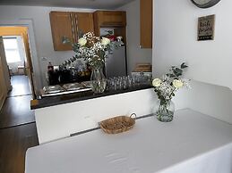 Bournemouth Holiday Let With Hot Tub & Sauna