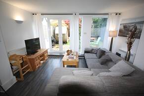 Bournemouth Holiday Let With Hot Tub & Sauna