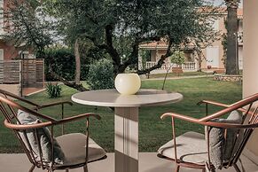 Aeolos Boutique Hotel & Suites