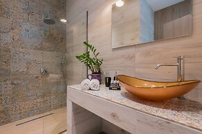 Aeolos Boutique Hotel & Suites