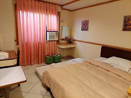 Tabaco Gardenia Hotel