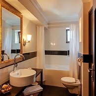 Rizzo Boutique Hotel