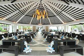 Camaya Coast Hotel