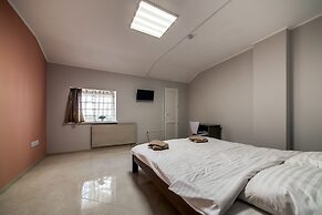 Ostriv Hostel