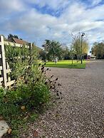 Home Farm & Lodge