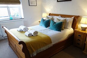 Home Farm & Lodge