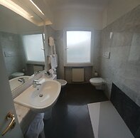 Hotel Excelsior Bay