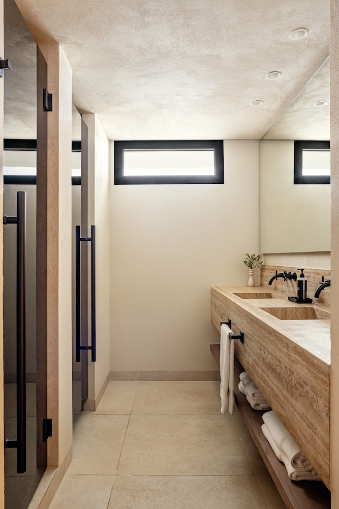 Anfitrión Villas & Suites