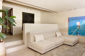 Anfitrión Villas & Suites