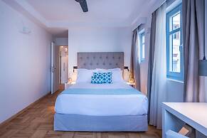 Shapes Luxury Suites