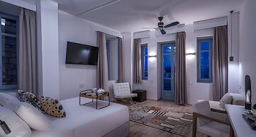 Shapes Luxury Suites