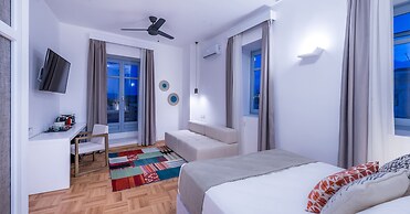 Shapes Luxury Suites