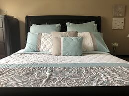 Luxury Lakefront Rooms