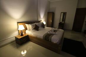 Green Beach Inn