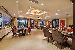 Mayfair Lake Resort