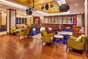 Mayfair Lake Resort