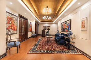 Mayfair Lake Resort