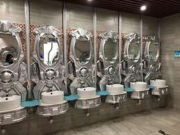 Shenzhen Dreamers Capsule Hotel