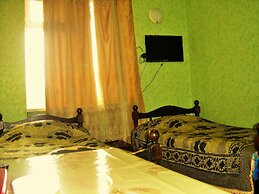 Hotel Lilo near Airport