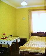 Hotel Lilo near Airport