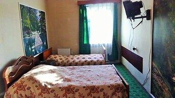 Hotel Lilo near Airport
